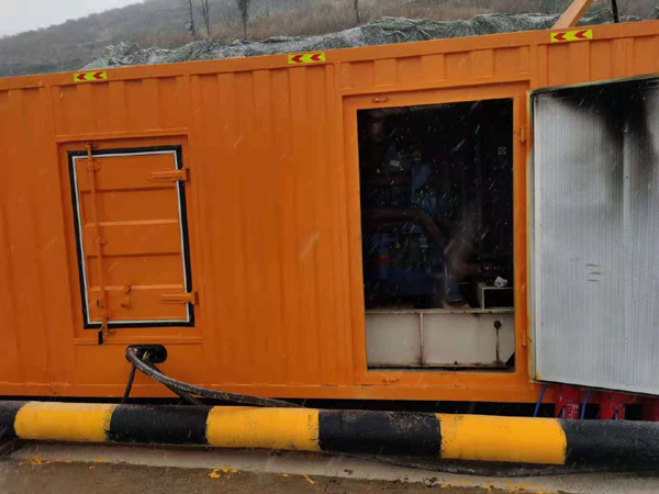 彭山发电机出租 柴油发电机组电压低报警怎么办？